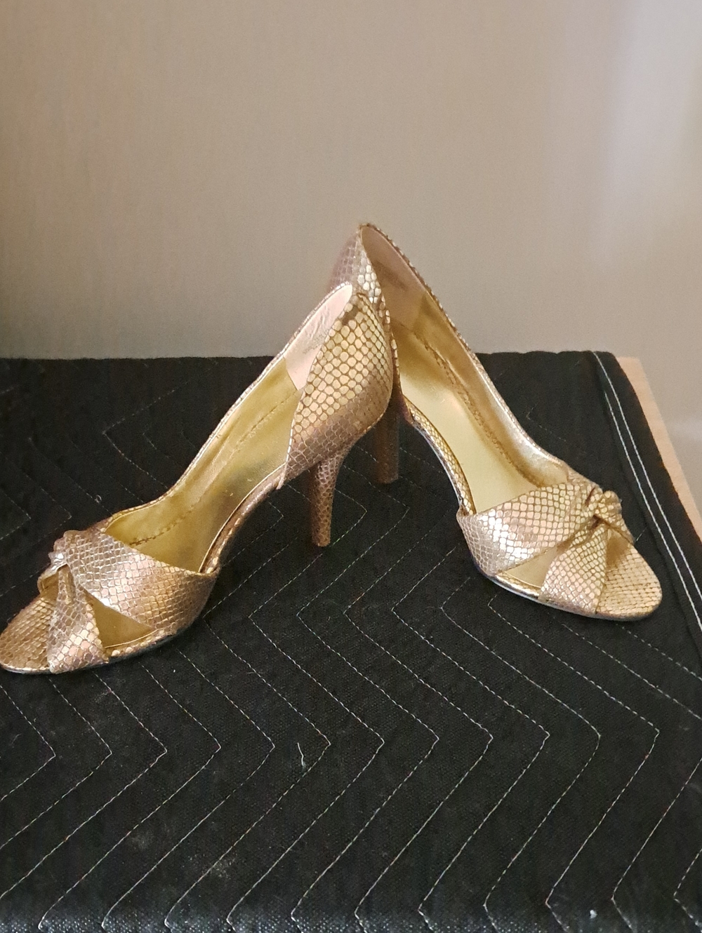 Nine West Gold Snake-Texture Knotted Peep-Toe Heels